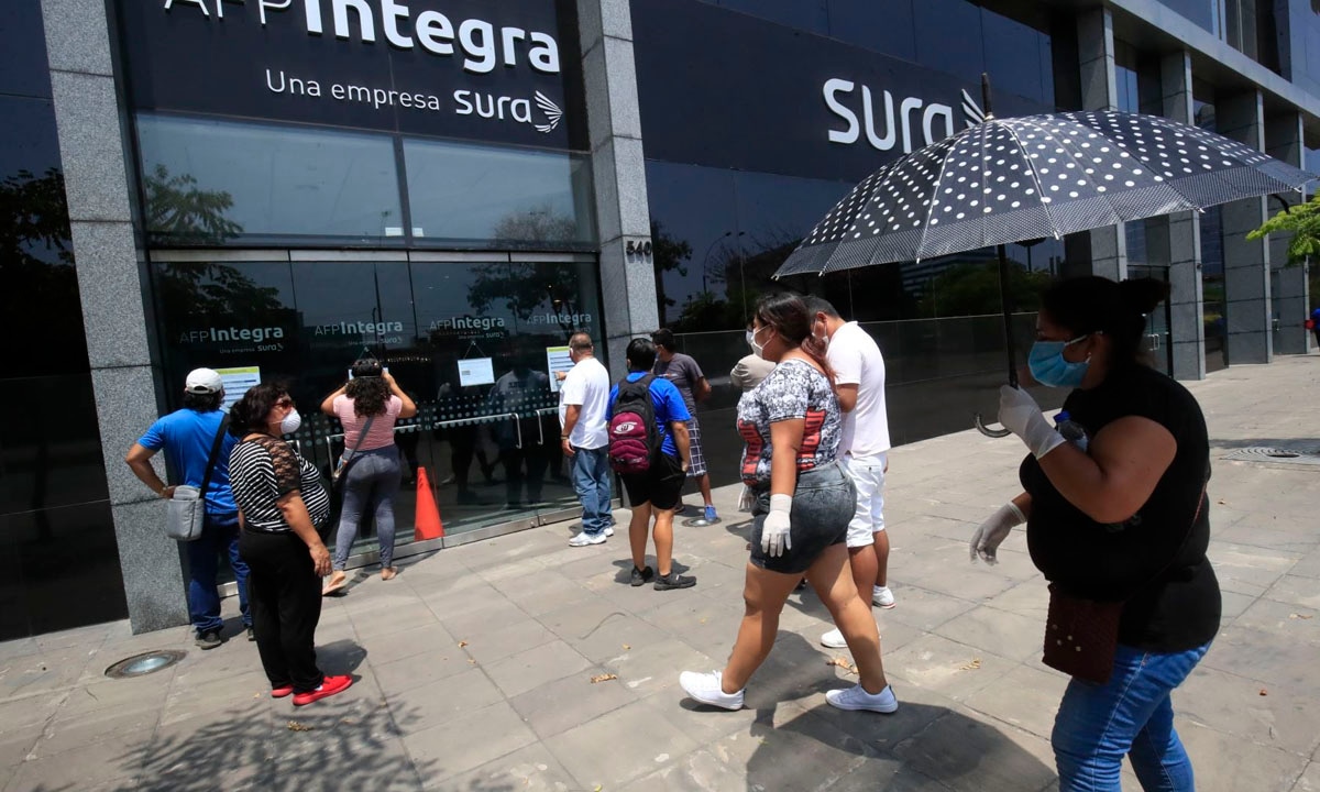 Actualmente, en el Congreso se han presentado proyectos de ley para permitir el retiro del fondo de pensiones. (Foto: Andina)