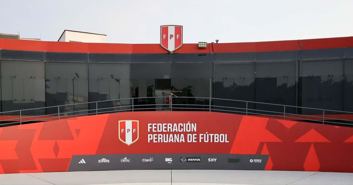 Los clubes tienen que declarar que no tienen deudas ante la FPF. (Foto: FPF)