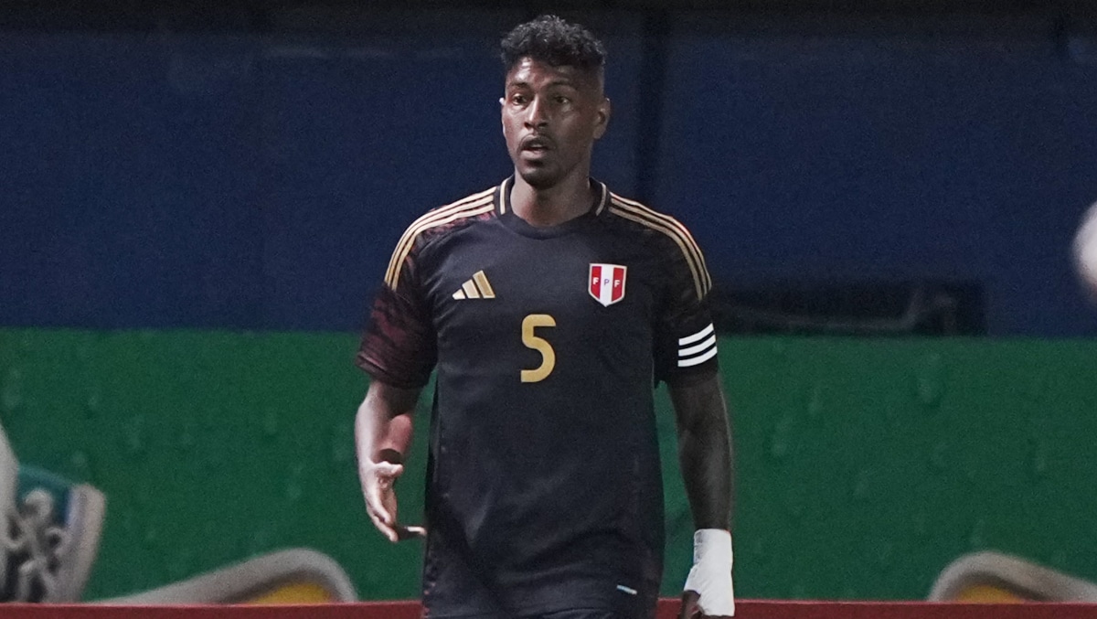 Miguel Araujo dio respuesta positiva pese a derrota de Perú frente a Chile. (Foto: FPF)