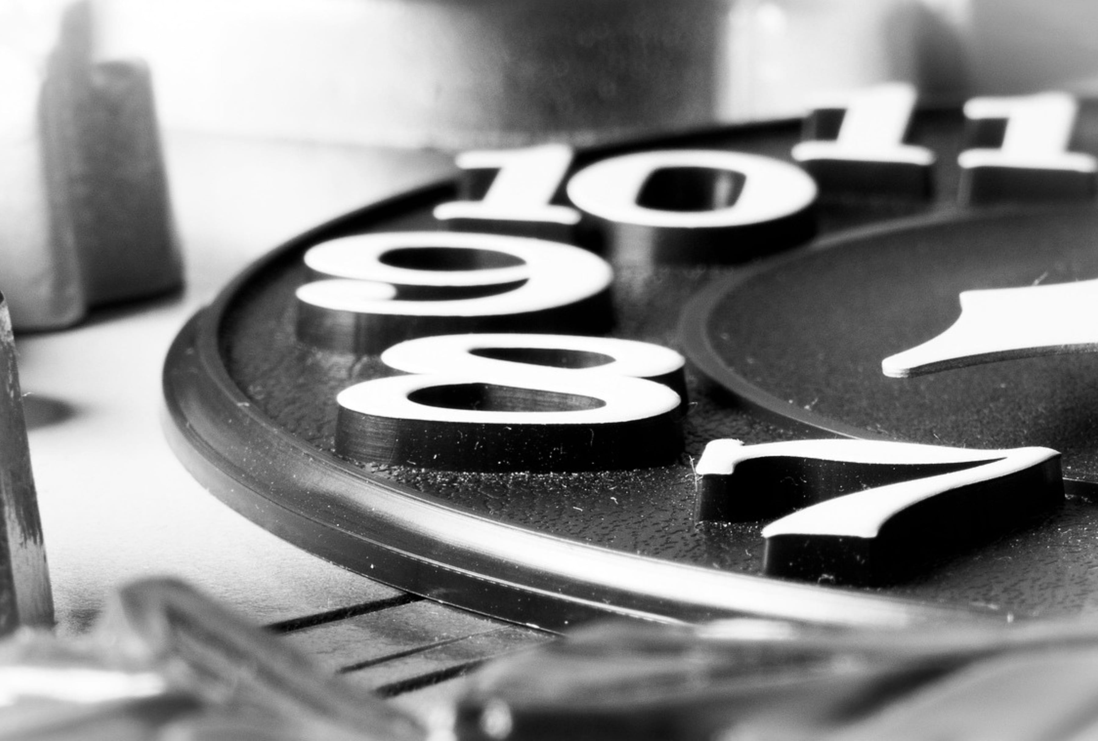 California observes Daylight Saving Time (DST) from March to November, shifting to Pacific Daylight Time (PDT, UTC-7) to extend evening daylight. | Image by cromaconceptovisual on Pixabay