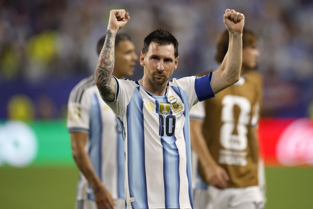 Lionel Messi celebra al finalizar un partido del Mundial de la FIFA 2026 entre Argentina y Cabo Verde en el estadio Hard Rock en Miami (Estados Unidos). Foto: EFE/ Alberto Estevez