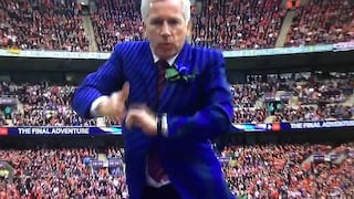 Técnico de Crystal Palace festejó gol con peculiar baile (VIDEO)