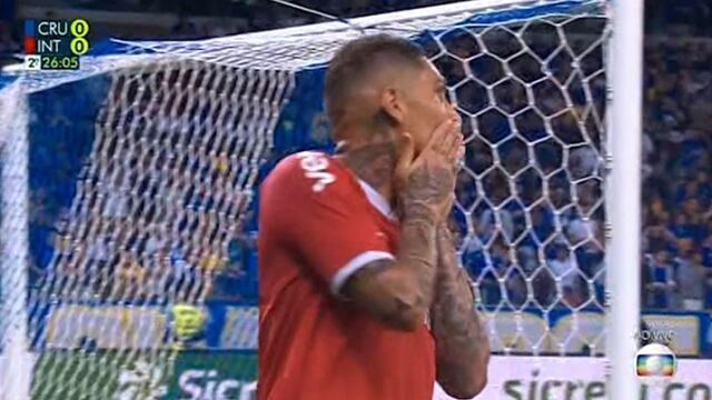 ¡Estabas solo, Paolo! Guerrero falló dos oportunidades claras de gol en un minuto [VIDEO]