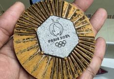 Solo pasaron unos meses: atletas muestran el deterioro de las medallas de bronce de París 2024