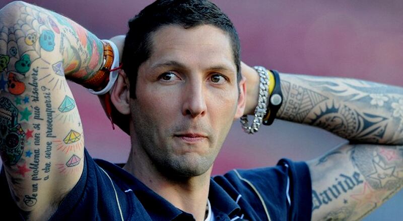Marco Materazzi recordó la paliza que le dio a Balotelli.