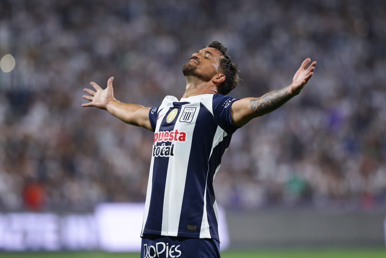 Gabriel Costa llegó al Perú para integrarse al plantel de Alianza Lima. (Foto: Alianza Lima)