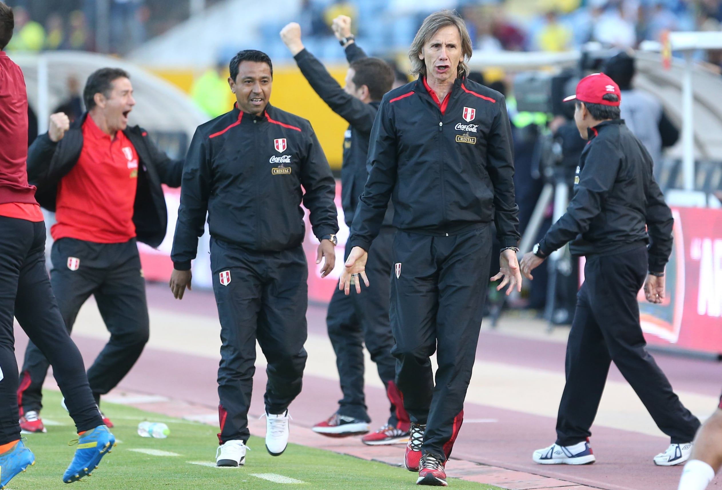 Ricardo Gareca y su comando técnico de Perú (Foto: FPF).