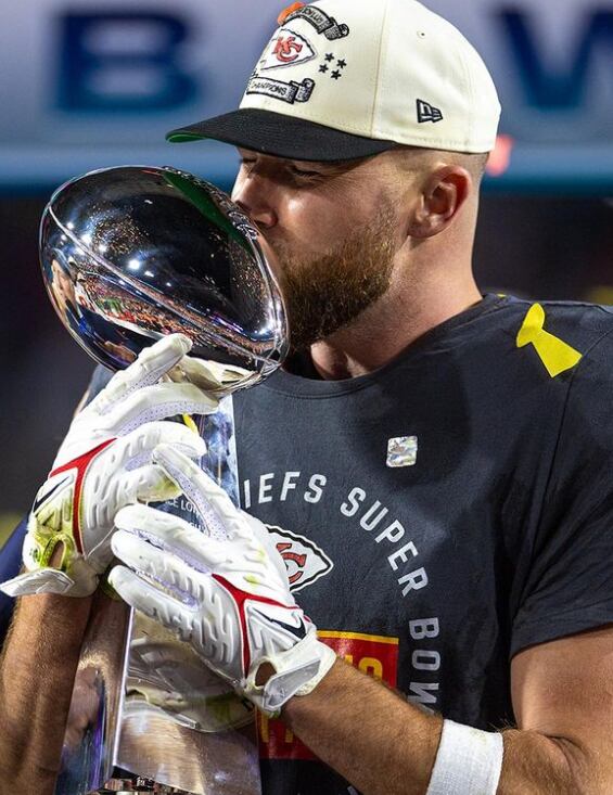 Festejando un campeonato de NFL (Foto: Travis Kelce/ Instagram)