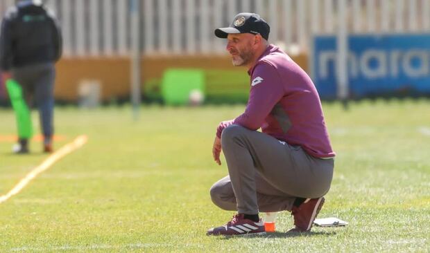 Miguel Rondelli inició su camino como entrenador en las divisiones menores de Vélez. (Cusco FC)