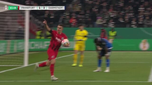 ¡Puso el empate! Rafael Santos Borré marcó el 2-2 en Eintracht Frankfurt vs. Darmstadt