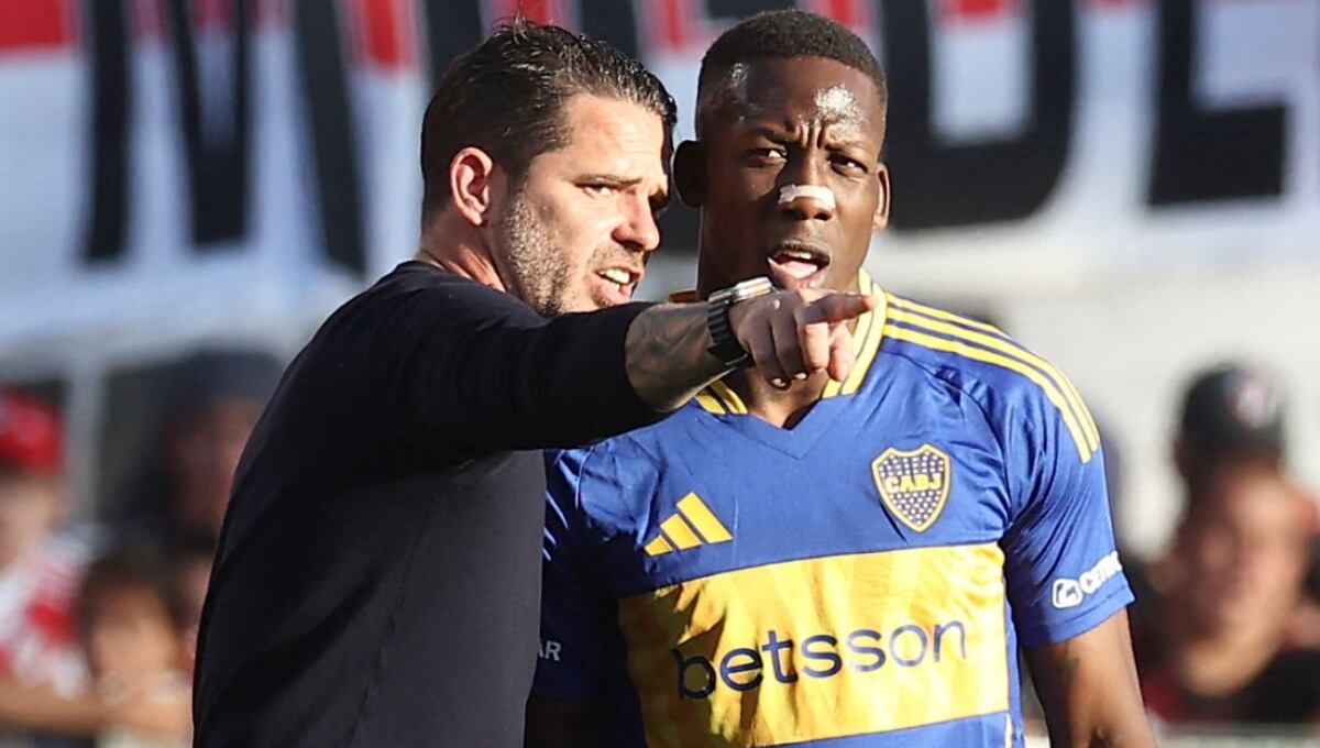 Luis Advíncula tiene contrato con Boca Juniors hasta finales del 2026. (Foto: Getty Images)