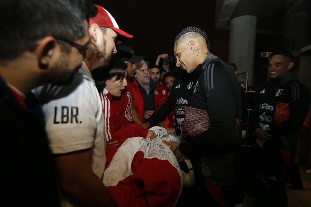 Los aficionados peruanos visitaron a la Selección Peruana antes de los amistosos y el viaje rumbo a la Copa América. (Fotos: violeta ayasta / @photo.gec).