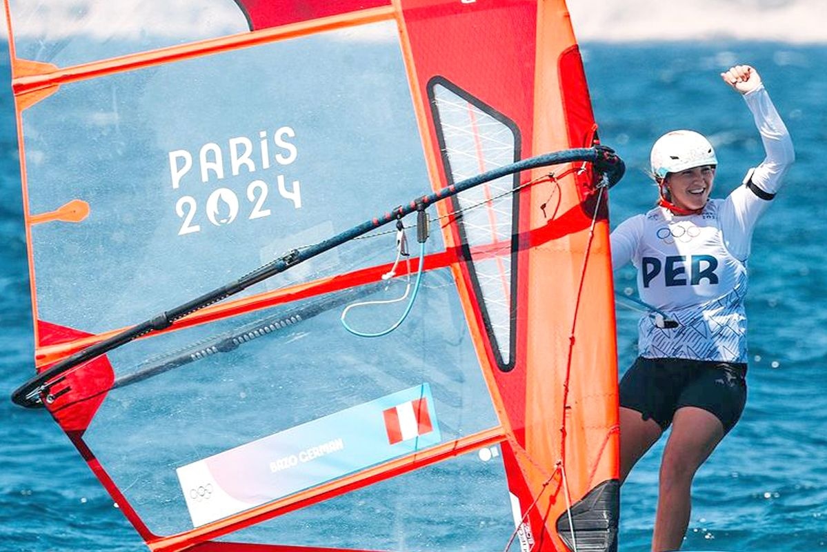 María Belén Bazo fue tercera en semifinal de windsurf femenino y aseguró diploma. (Foto: IPD)