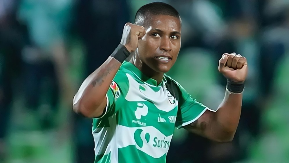 Pedro Aquino llegó a Santos Laguna a medidos de 2023. (Foto: Santos Laguna)