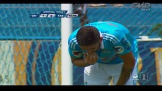 Santiago Silva recibió un golpe en la boca y le mostraron amarilla (VIDEO)