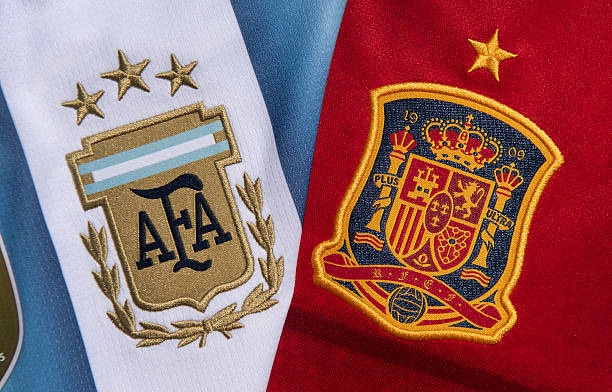 Conoce al árbitro del Argentina vs. España. (Foto: Getty Images)