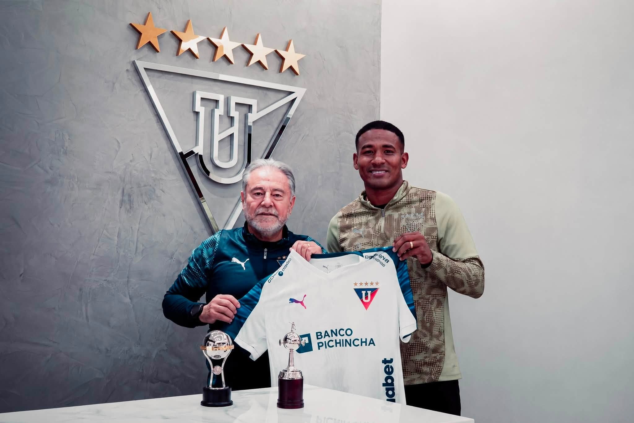 Isaac Álvarez, presidente del club albo, contó detalles de la transacción por el veloz jugador, quien rescindió su contrato por temas personales. (Foto: LDU)