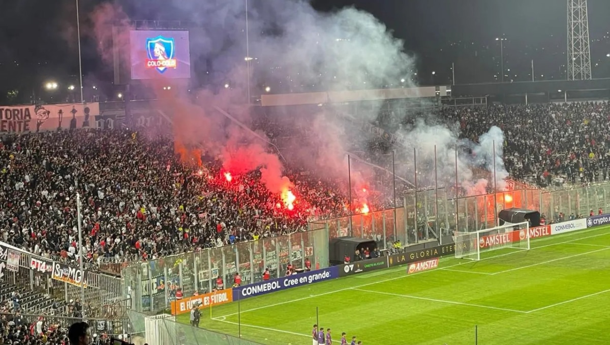 El amistoso entre Universitario y Colo Colo tuvo que ser suspendido por actos de violencia. (Foto: Difusión)