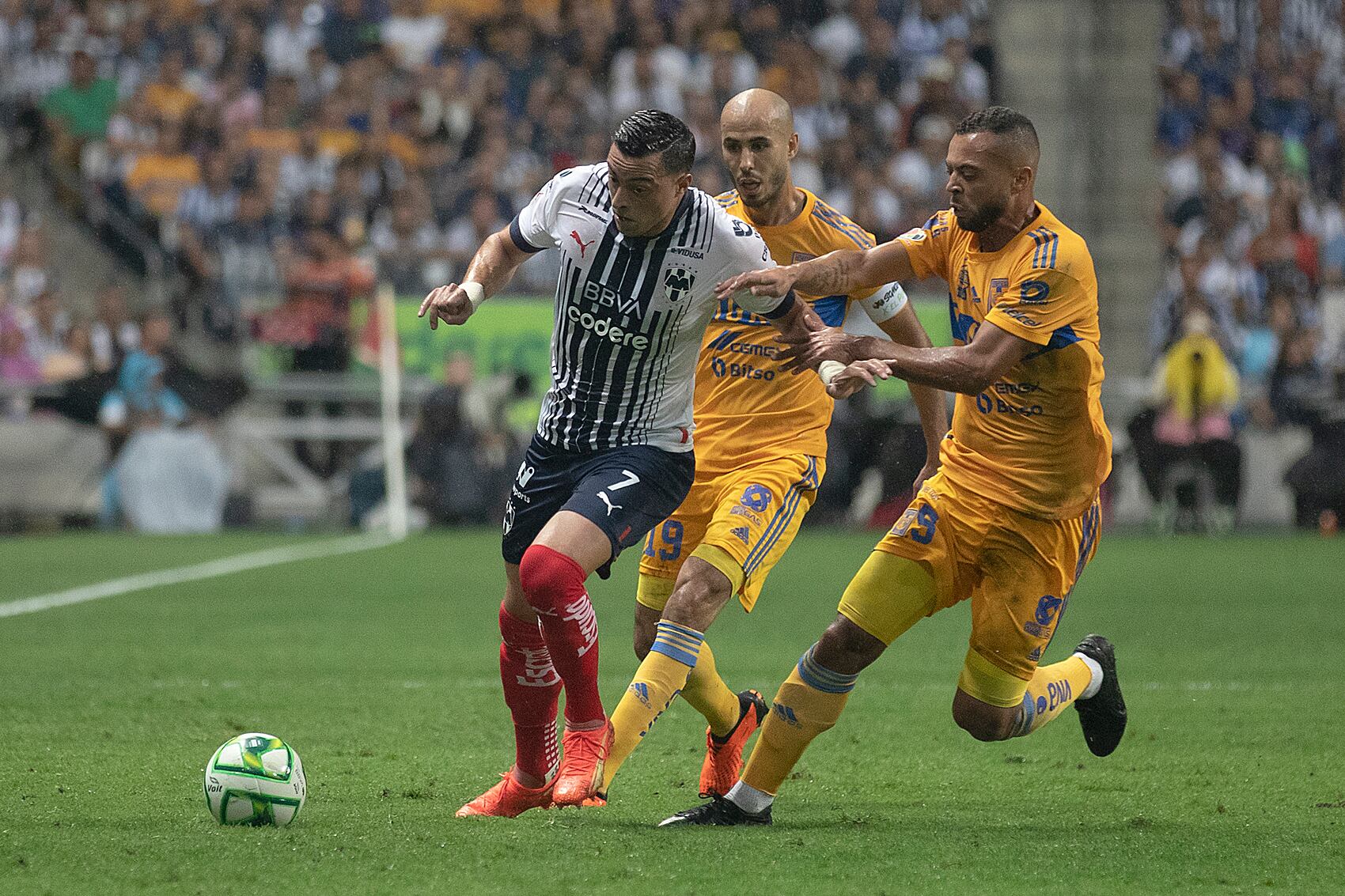 Rogelio Funes Mori ha jugado ocho partidos con la Selección de México. (Foto: AFP)