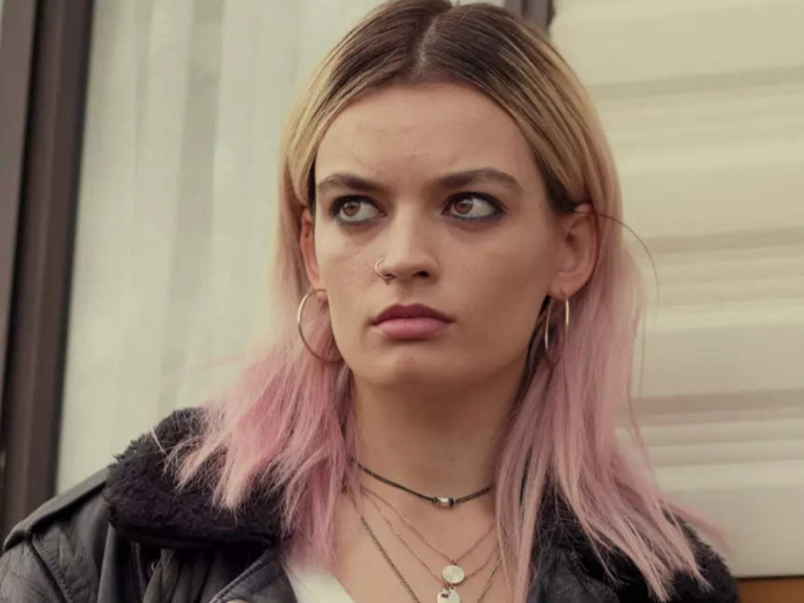 Emma Mackey, quien también ha formado parte de “Barbie”, interpreta a Maeve Wiley en “Sex Education” (Foto: Netflix)