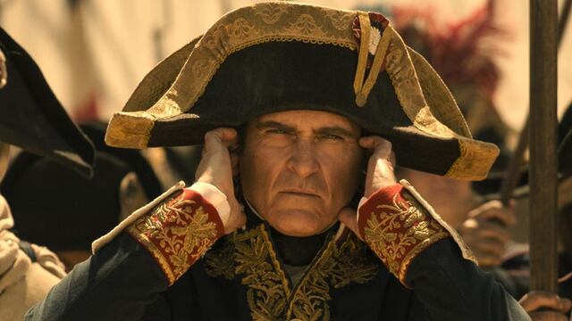 Cuál es la edad de Bonaparte al principio y al final de la película “Napoleón”