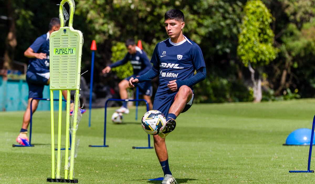 Piero Quispe, concentrado en los entrenamientos de Pumas. (Foto: Pumas)