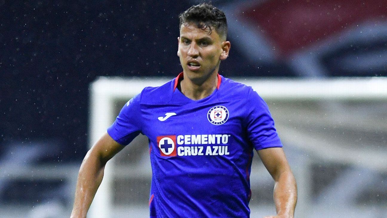 Igor Lichnovsky con camiseta de Cruz Azul. (Foto: Imago 7)