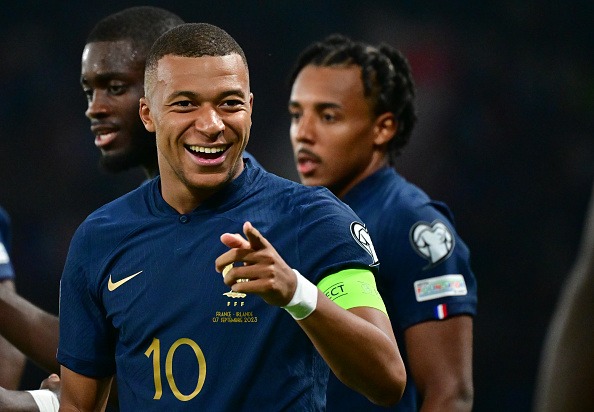Kylian Mbappé tiene contrato con el PSG hasta el 30 de junio de 2024. (Foto: Getty Images)