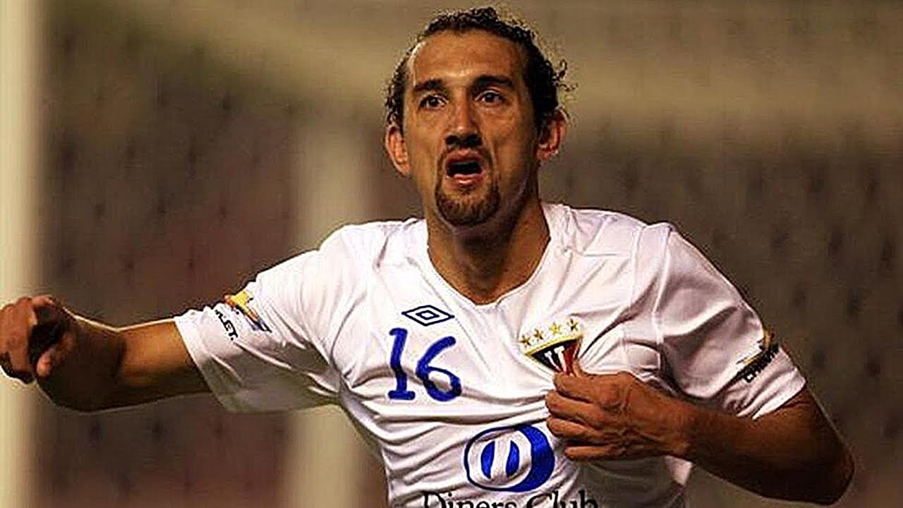 Hernán Barcos fue el líder de la campaña que llevó a LDU a alcanzar la Recopa Sudamericana en el 2010 (Foto: Getty Images)