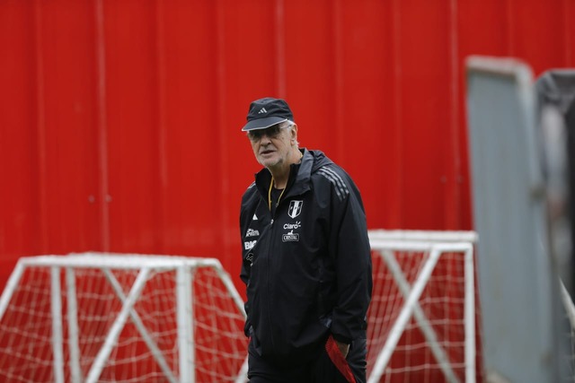 La Selección Peruana sumó un día más de entrenamiento en la Videna antes del amistoso internacional. (Foto: Violeta Ayasta/@photo.gec).
