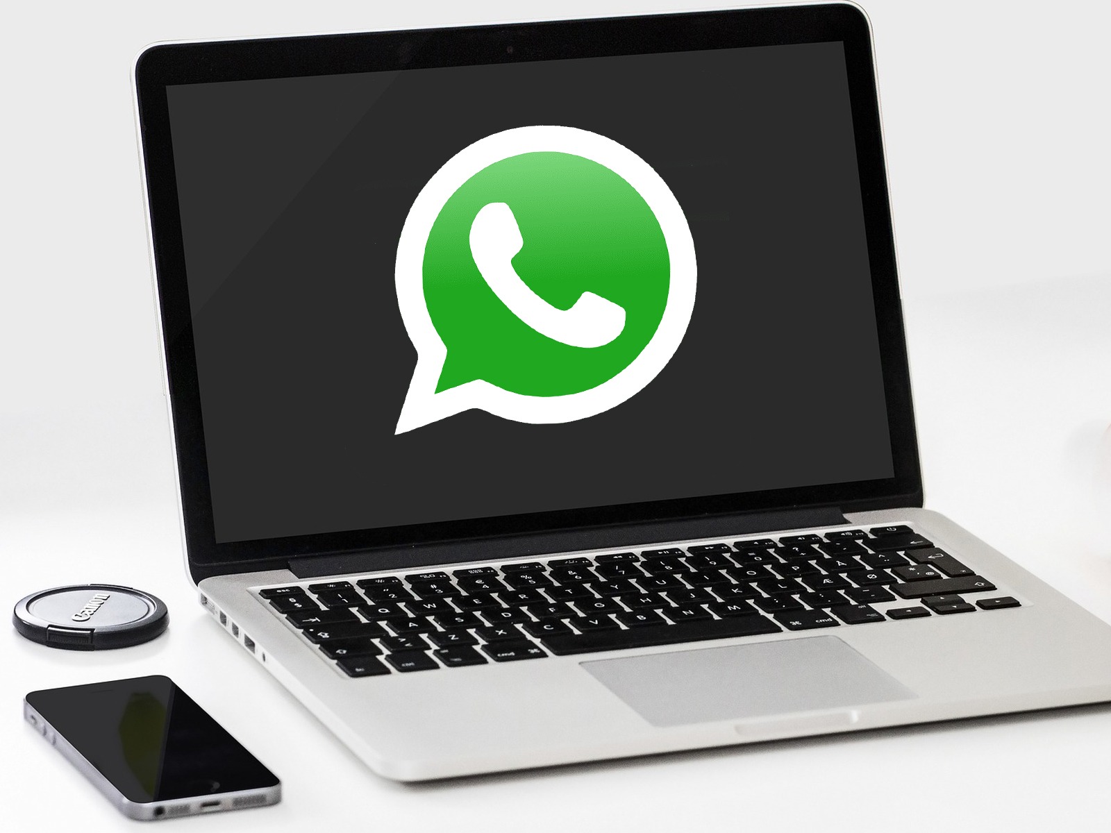 WHATSAPP | ¿No sabes cuál de las dos utilizar? descubre las funciones exclusivas de cada una. (Foto: Unsplash)