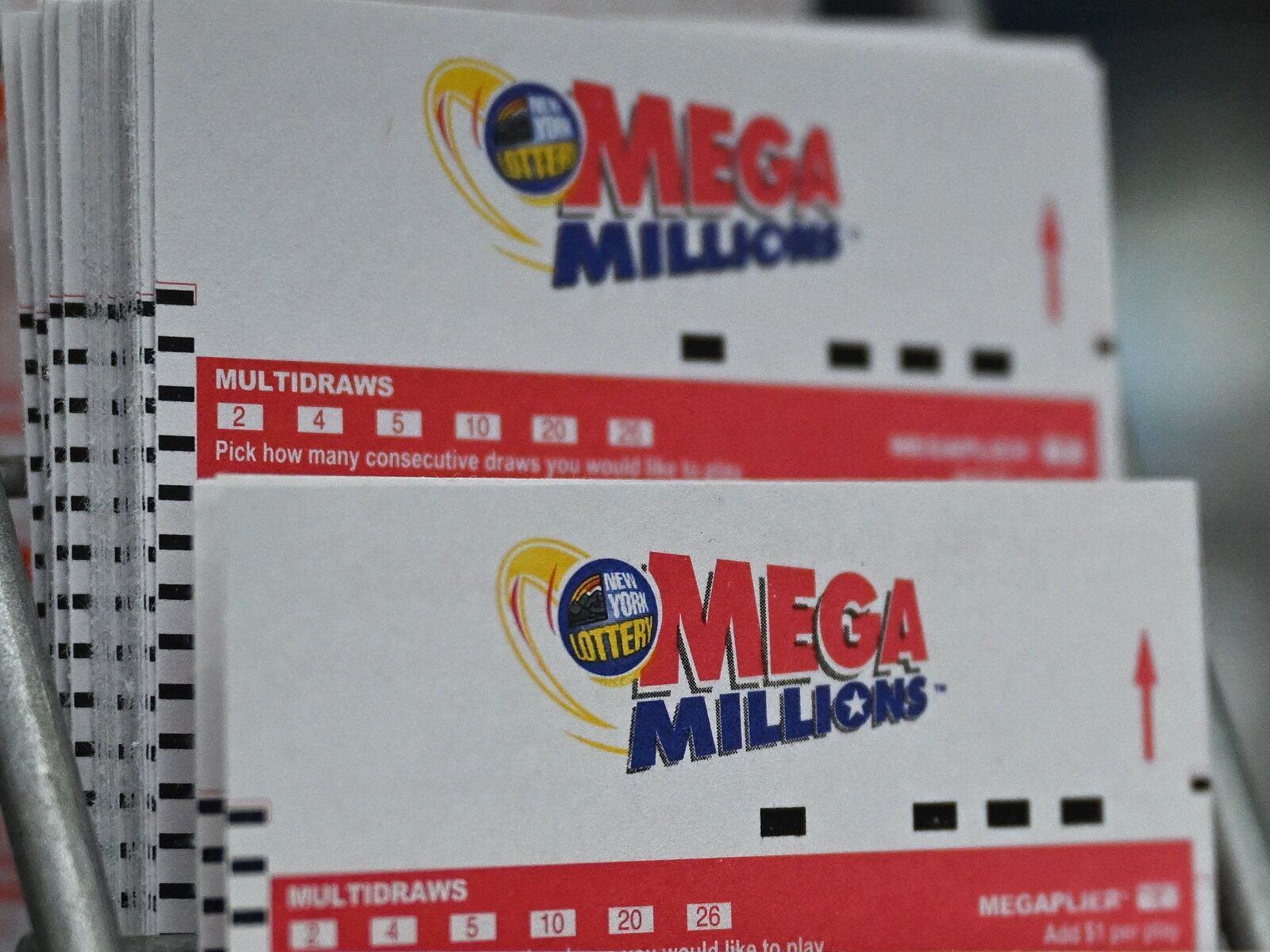 Mega Millions anunció que los ganadores se repartirán los 395 millones de dólares (Foto: Angela Weiss / AFP)