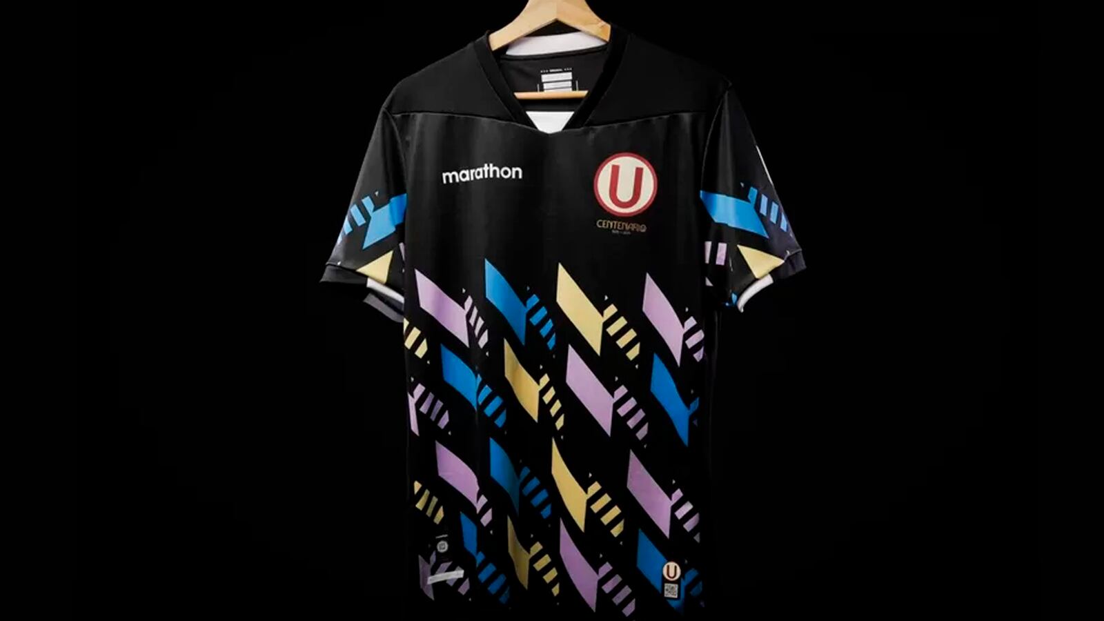 Camiseta de arquero que revive la etapa de los noventa. (Foto: Universitario)