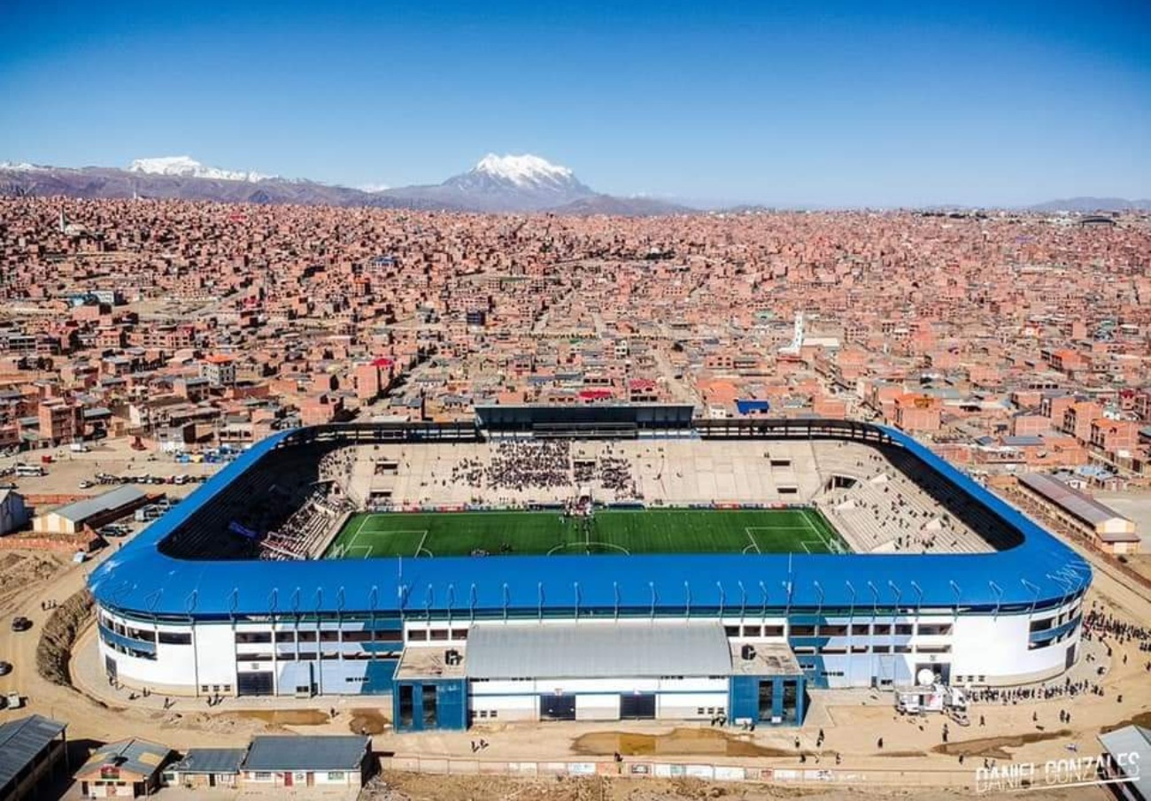 El Estadio Municipal de El Alto se encuentra a 4 083 metros sobre el nivel del mar. (Foto: Difusión)