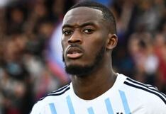 Jugador de la Premier League desmiente estar en la lista de Epstein: “Es absurdo, era niño”