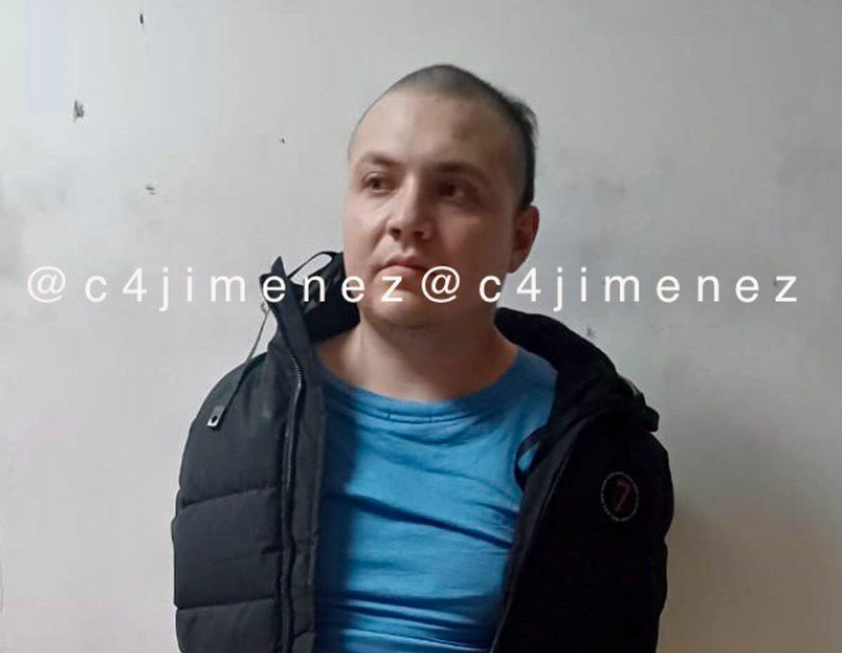 Víctor Rivera Becerra cuando fue detenido tras cometer el crimen (Foto: Carlos Jiménez / X)