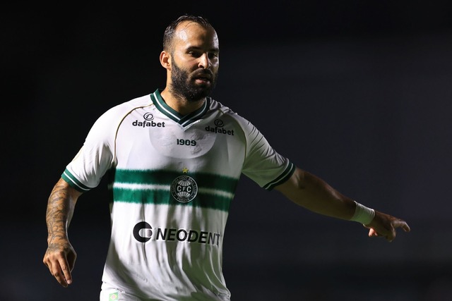 Jesé ya tuvo su primera experiencia en Sudamérica: jugó en Coritiba en 2023. (Foto: Coritiba)
