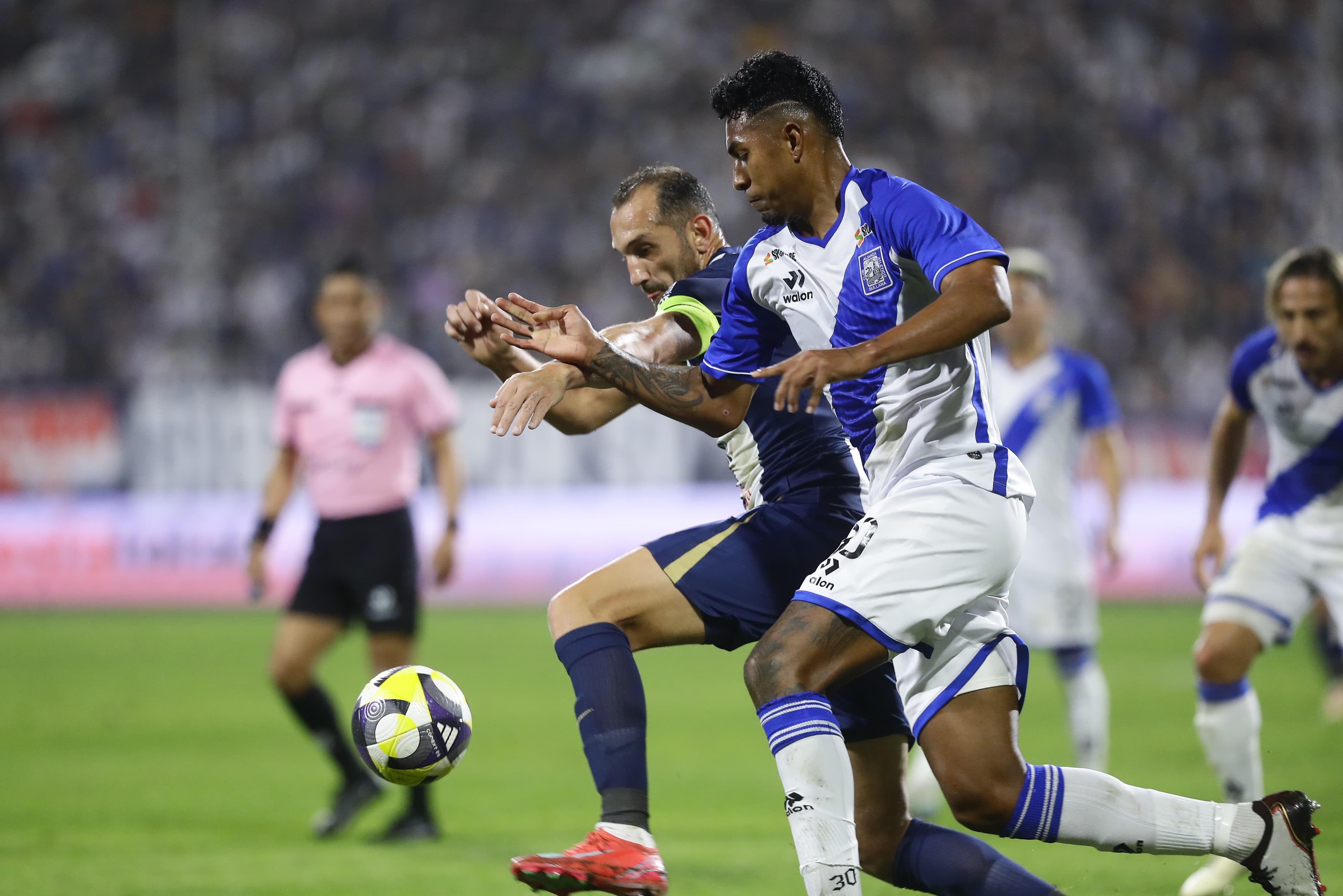Joel Alarcón fue el juez principal entre Alianza Lima y Alianza Atlético. (Foto: GEC)