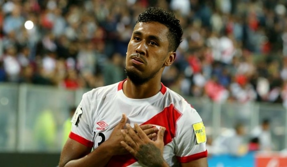 Empresa asegurado se solidarizó con Renato Tapia y le da solución para viajar a Estados Unidos para jugar con El Salvador y disputar la Copa América. (Foto: Agencias).