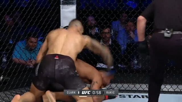 ¡Una máquina! La brutal lluvia de golpes que recibió un peleador en el inicio del UFC 231 [VIDEO]