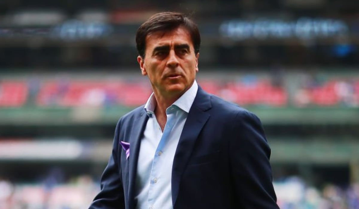 Gustavo Quinteros es el actual entrenador de Colo Colo. (Foto: Getty Images)