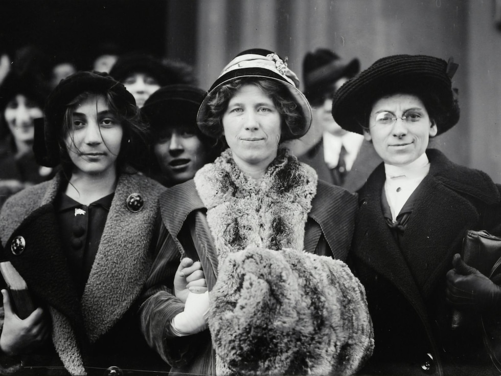 "Las mujeres que buscan ser iguales a los hombres carecen de ambición". - Marilyn Monroe. | Crédito: Foto de Library of Congress en Unsplash / Composición Depor