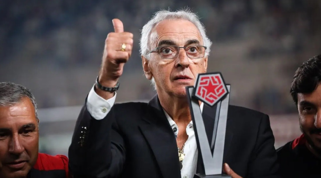 Día decisivo: ¿se va Fossati y qué se sabe de una posible salida de Quispe? (Foto: Universitario)