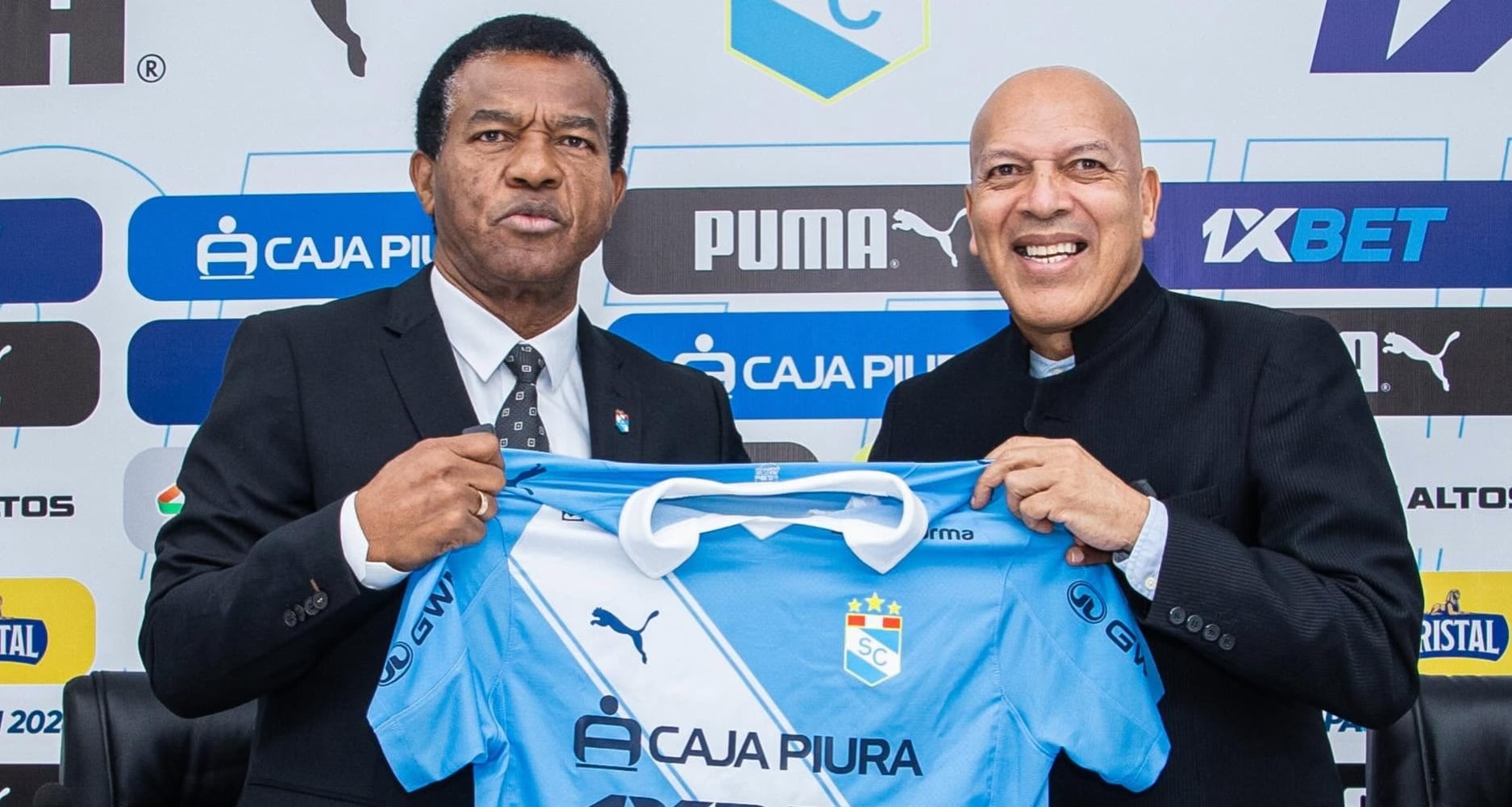Julio César Uribe descartó la salida de Roberto Mosquera de Sporting Cristal: “Será evaluado a fin de año”