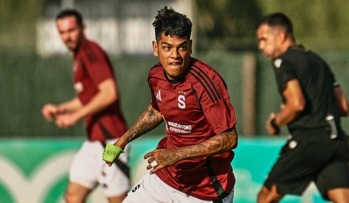Joao Grimaldo debutó en amistoso con Sparta Praga. (Foto: Sparta Praga)