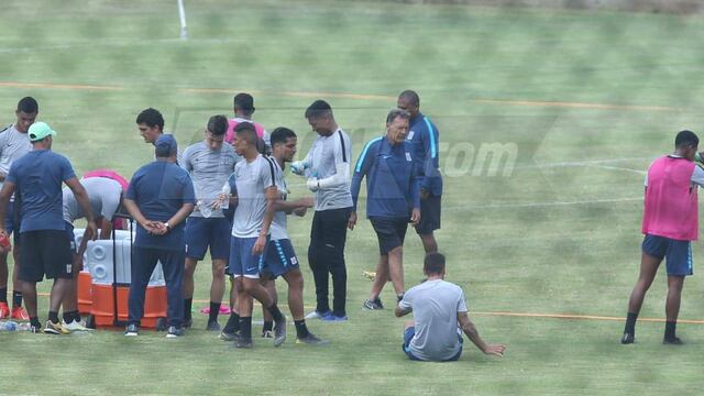 El preciso momento en el que Miguel Ángel Russo se despide de Alianza Lima [FOTOS]