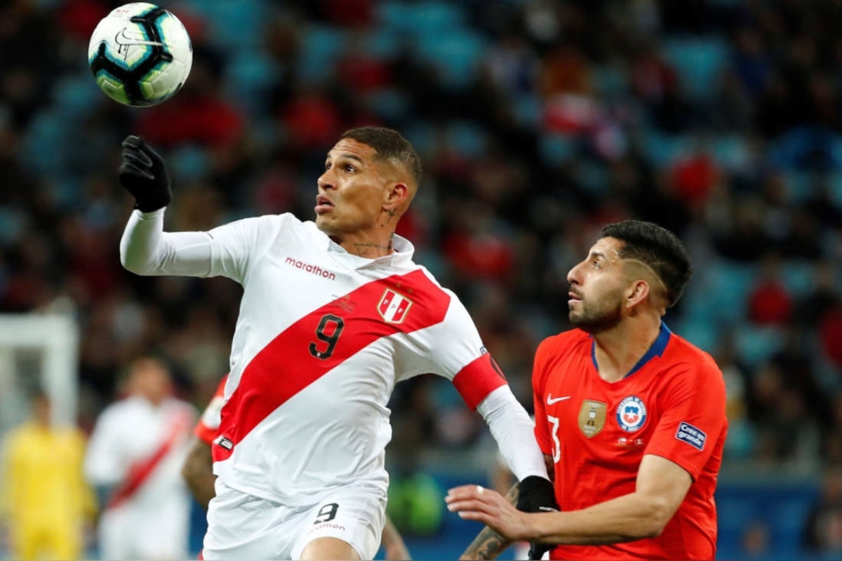 Tras jugar en el partido entre Perú y Chile, Paolo registró la participación en su sexta edición de Copa América. (Foto: AFP)