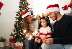 100 Christmas-Themed images for 2024 to share with your family and friends