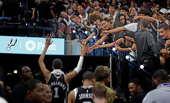 Victor Wembanyama cumple su tercera temporada con los San Antonio Spurs en la NBA. (Foto: Getty Images)