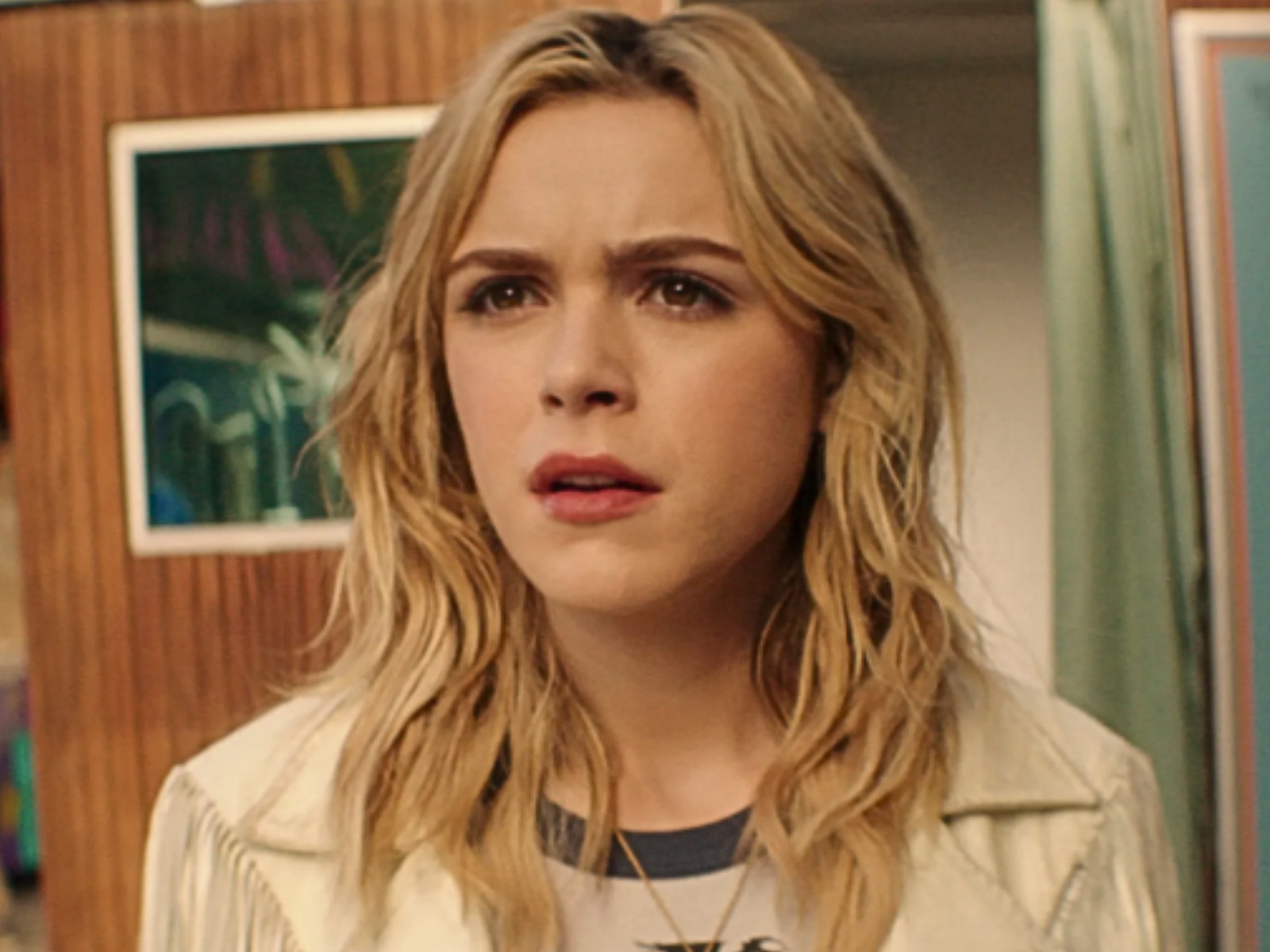 El reparto de “Totally Killer” incluye a figuras como Kiernan Shipka, quien da vida a Jamie en la película
